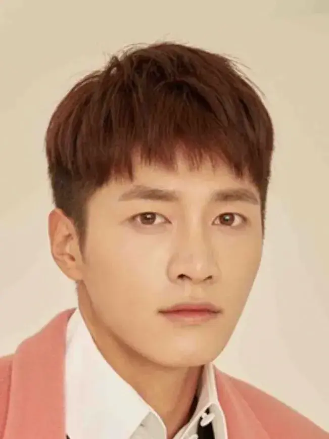 بیوگرافی Zhang Jia Wei