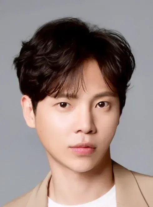 بیوگرافی Kim Min Kyu