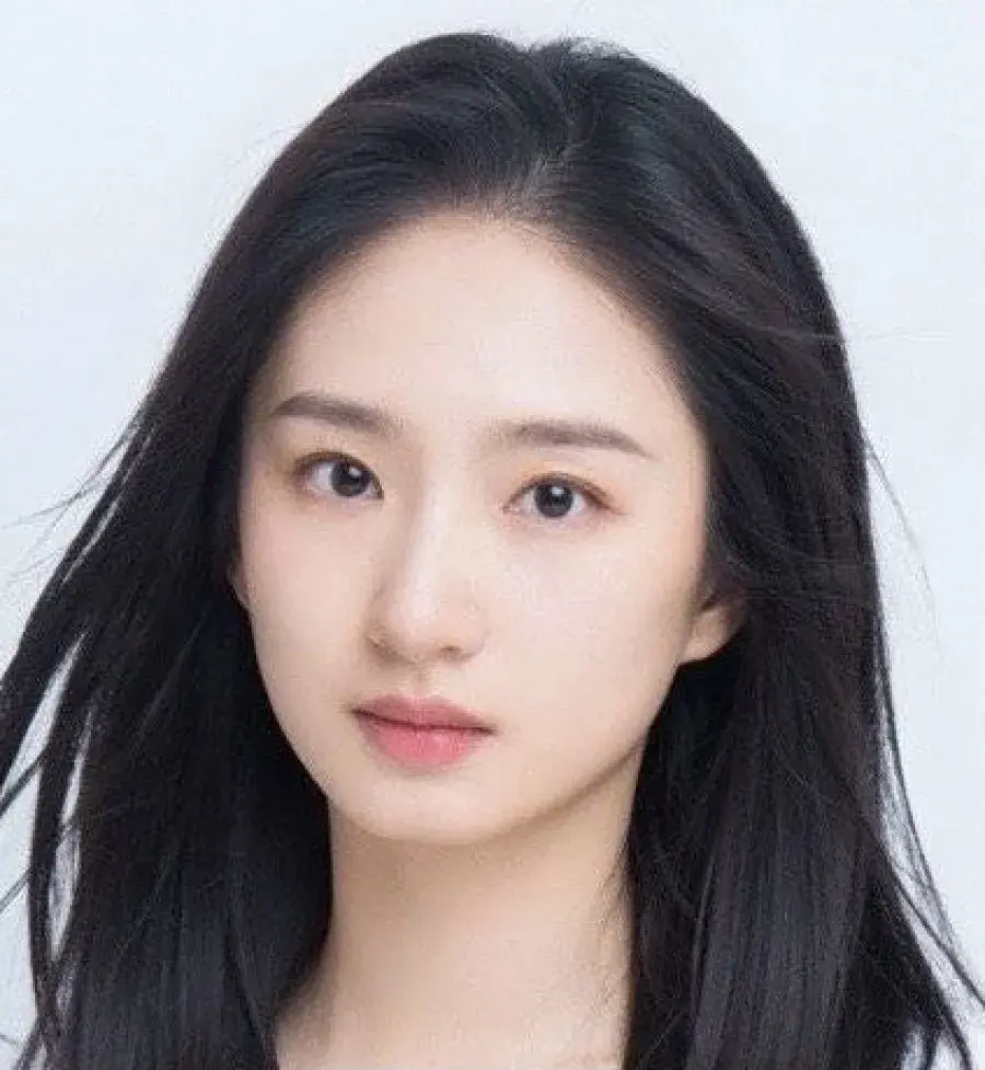 بیوگرافی Tan Yan Yan