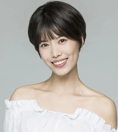 بیوگرافی Lee Yu Jin