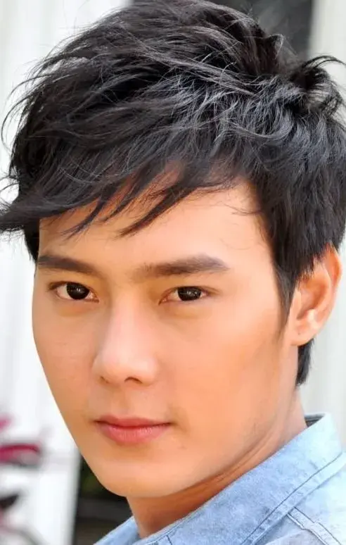 بیوگرافی Tipgomut Warit