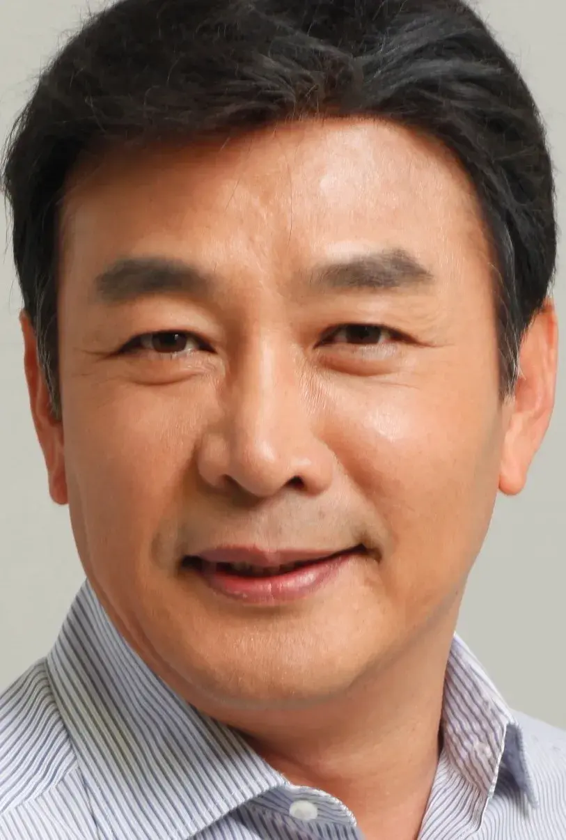 بیوگرافی Gil Yong Woo