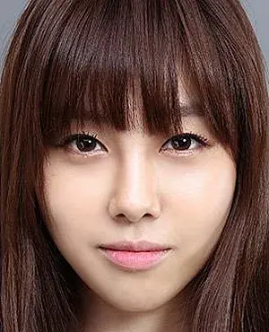 بیوگرافی Choi Moon Ju