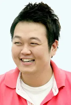 بیوگرافی Lee Gun Joo