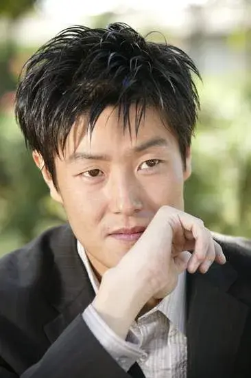 بیوگرافی Yoon  Young Joon