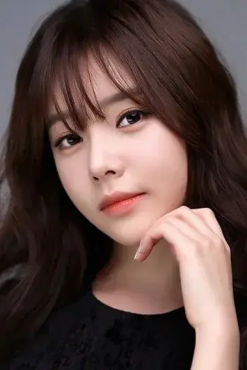 بیوگرافی Cheon Yi Seul