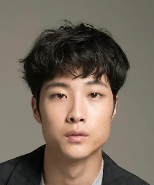 بیوگرافی Lee Jong Won
