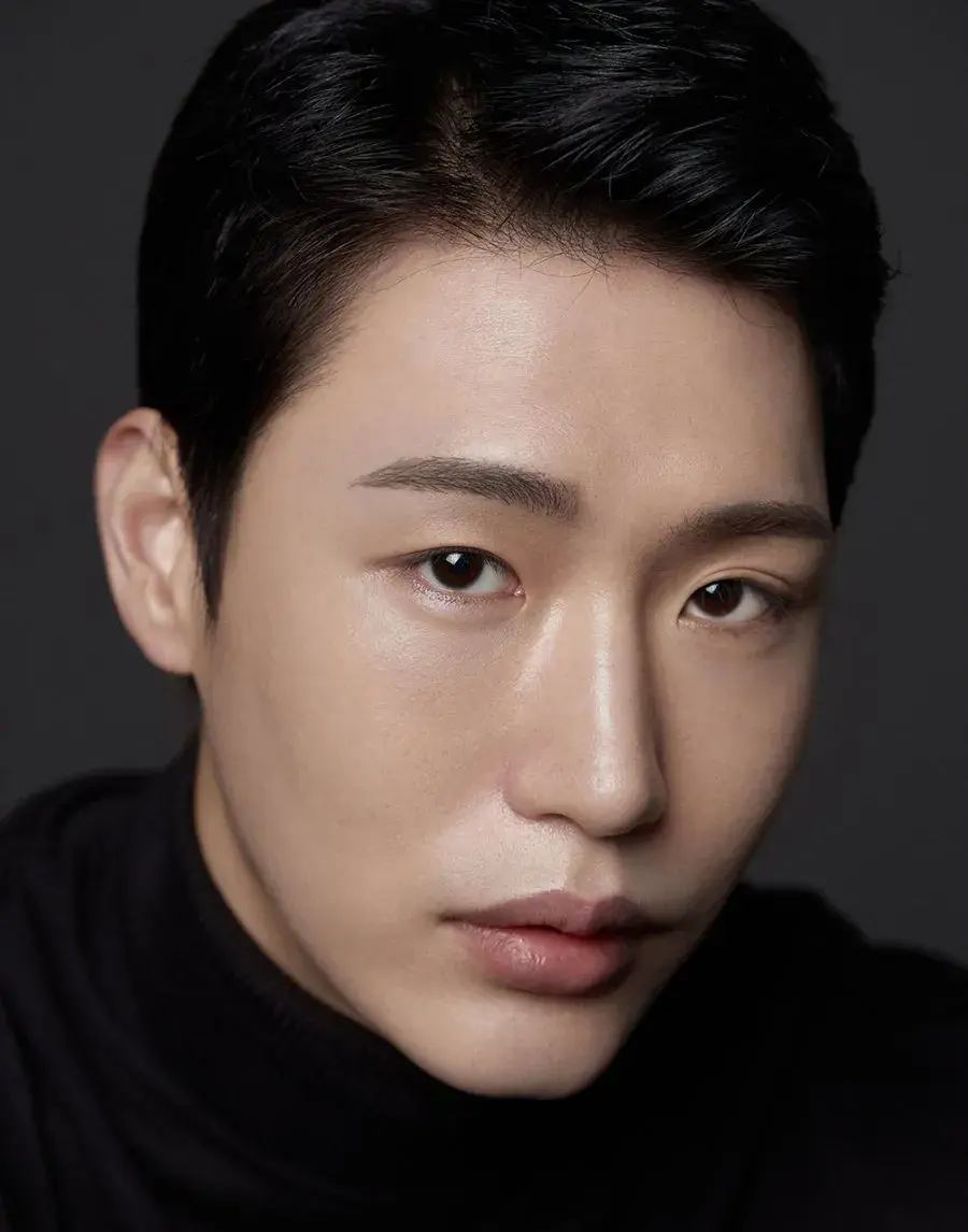 بیوگرافی Cha Woo Jin