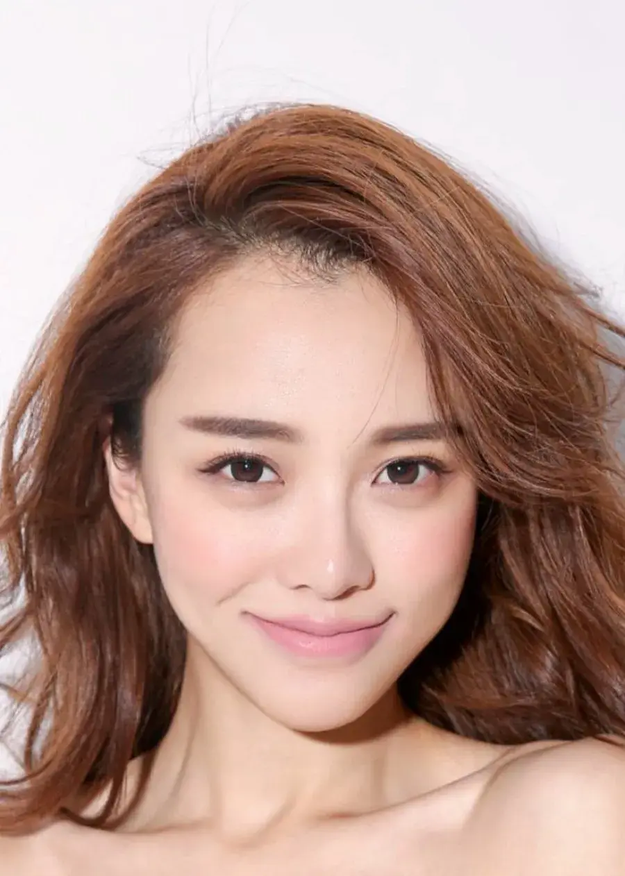 بیوگرافی Huang Yi Lin