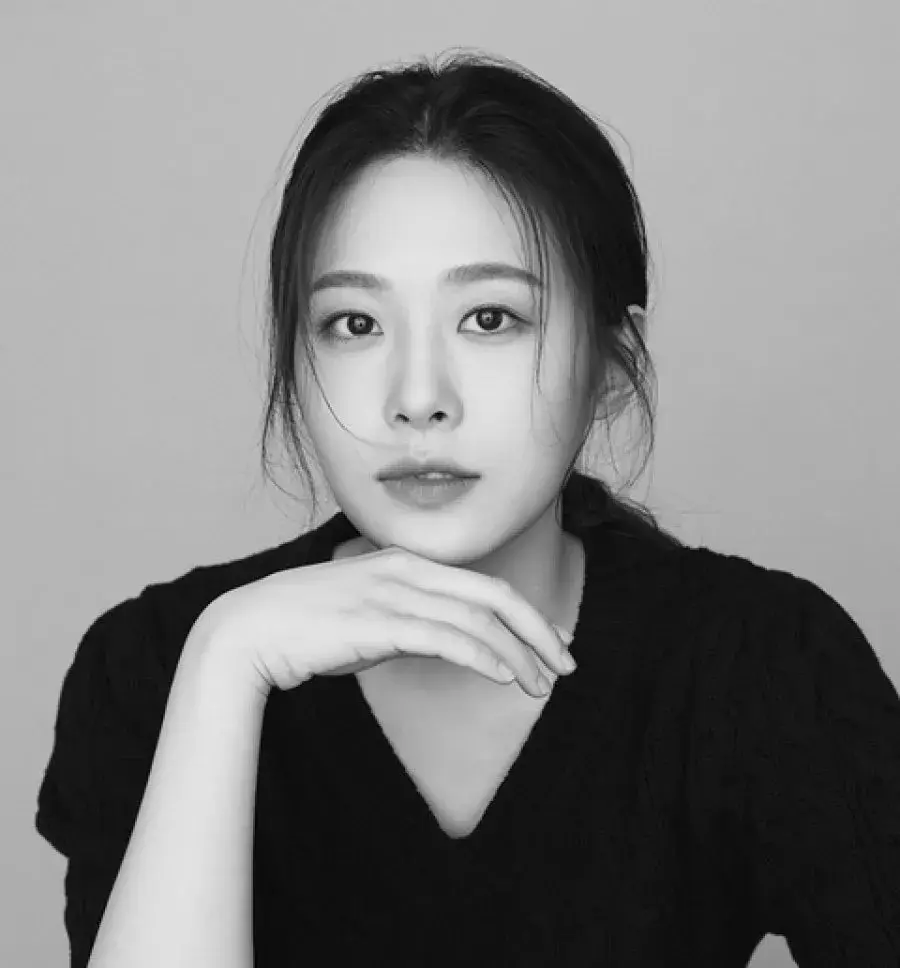 بیوگرافی Lee Yoon Sun