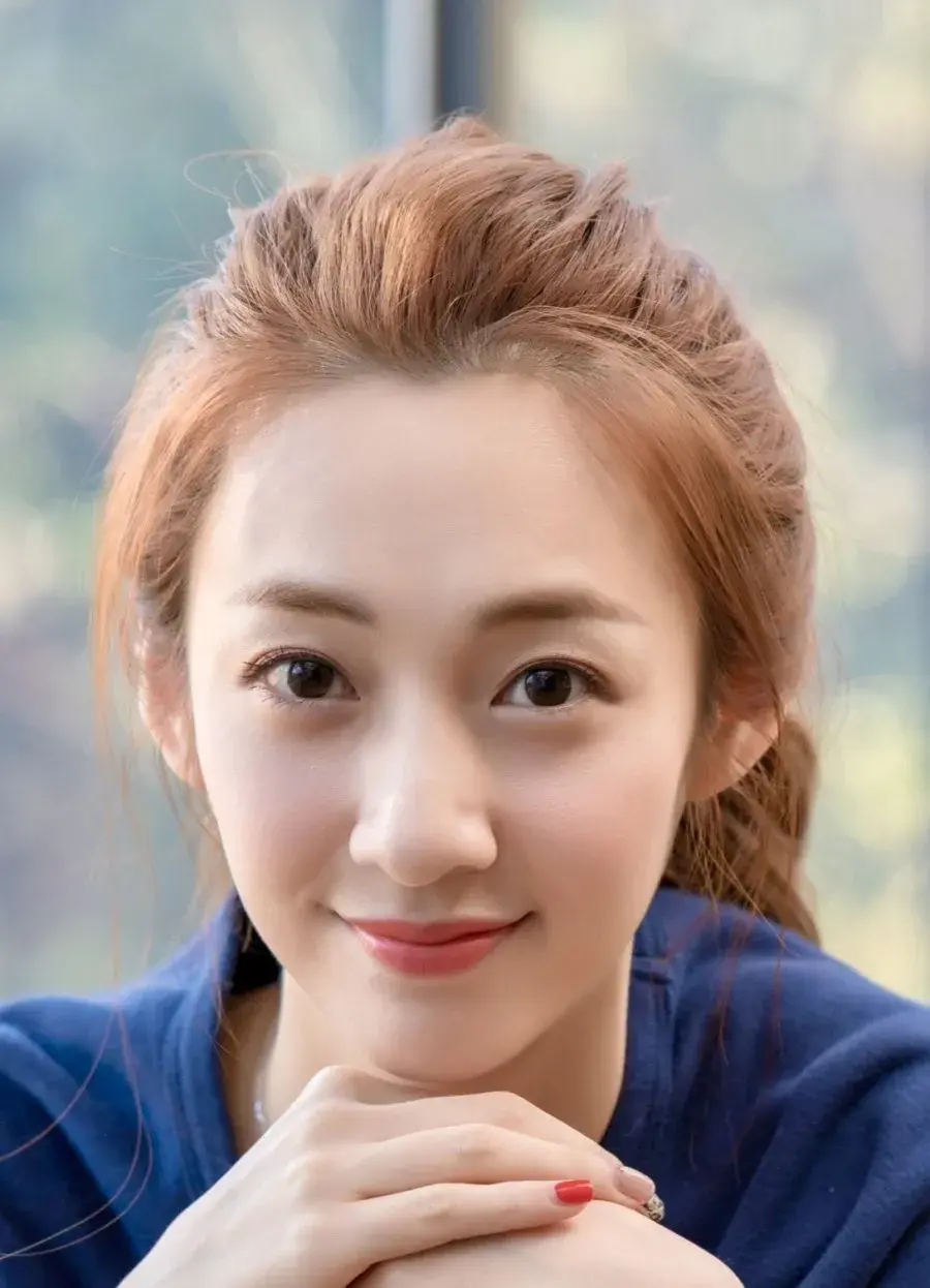 بیوگرافی Zhou Chen Jia