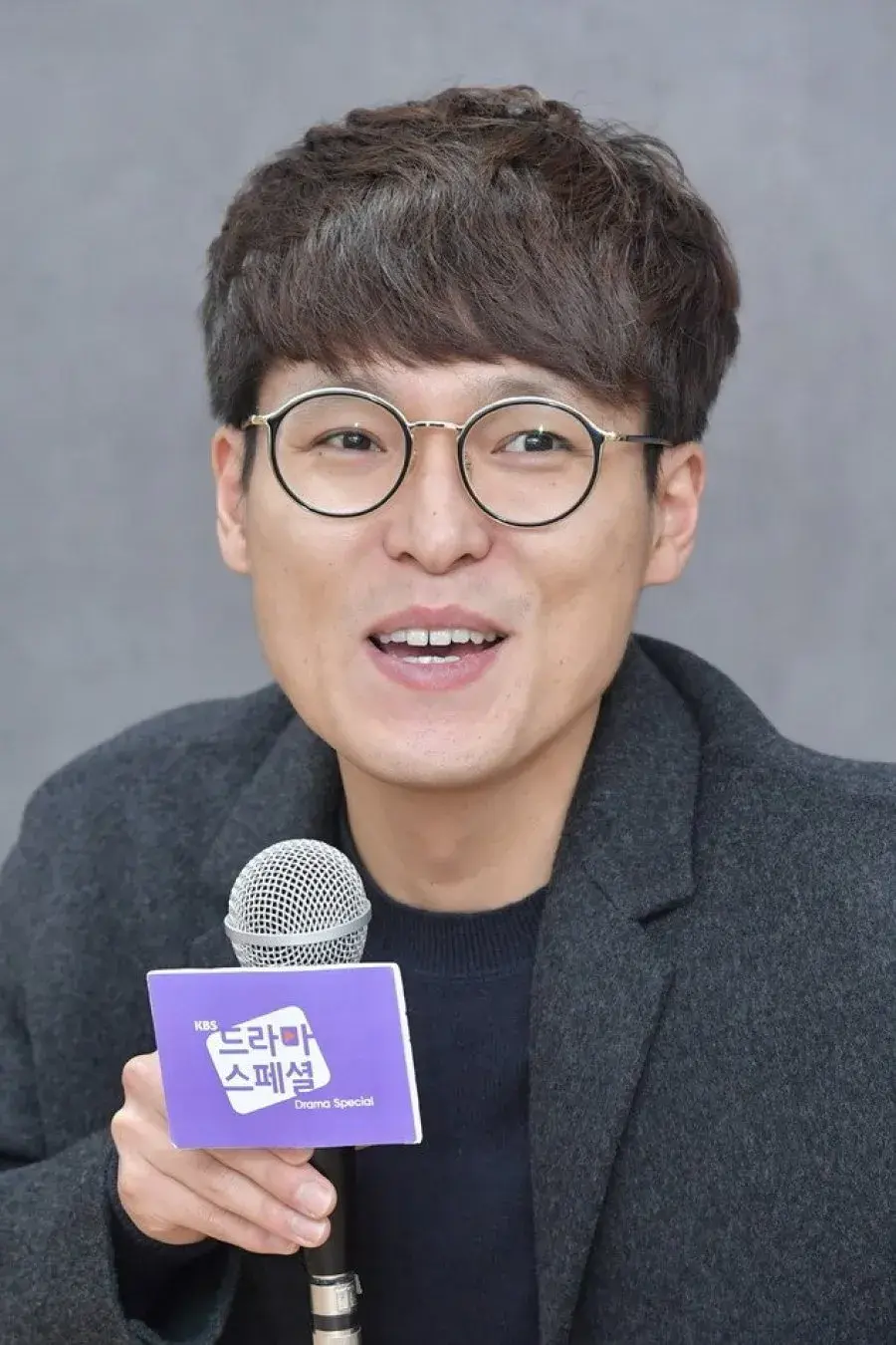 بیوگرافی Hwang Seung Gi