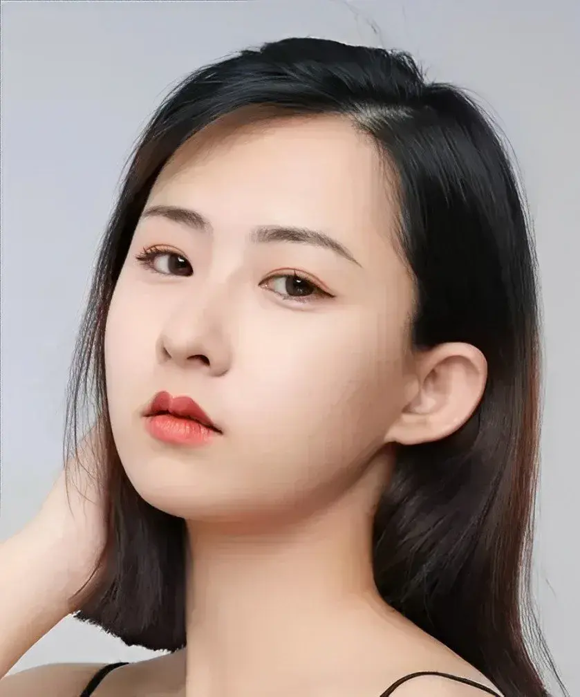 بیوگرافی Hu Jing Yi