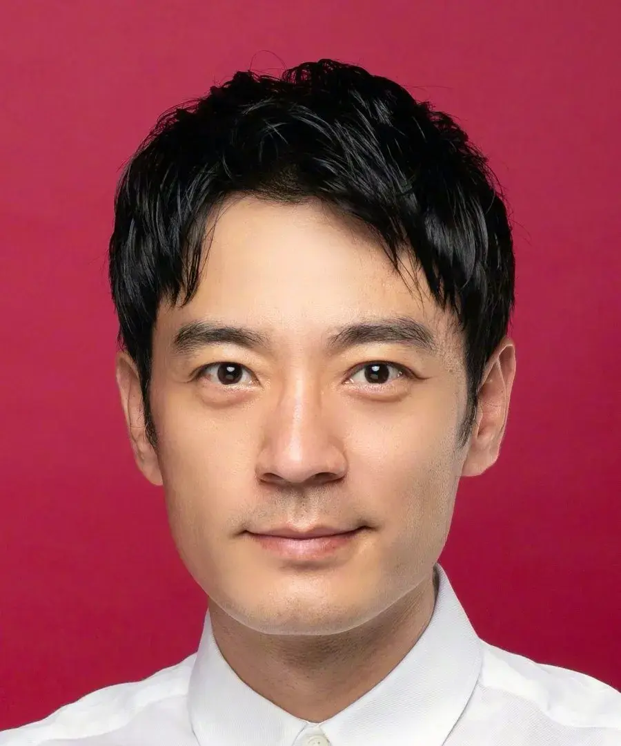 بیوگرافی Li Guang Jie