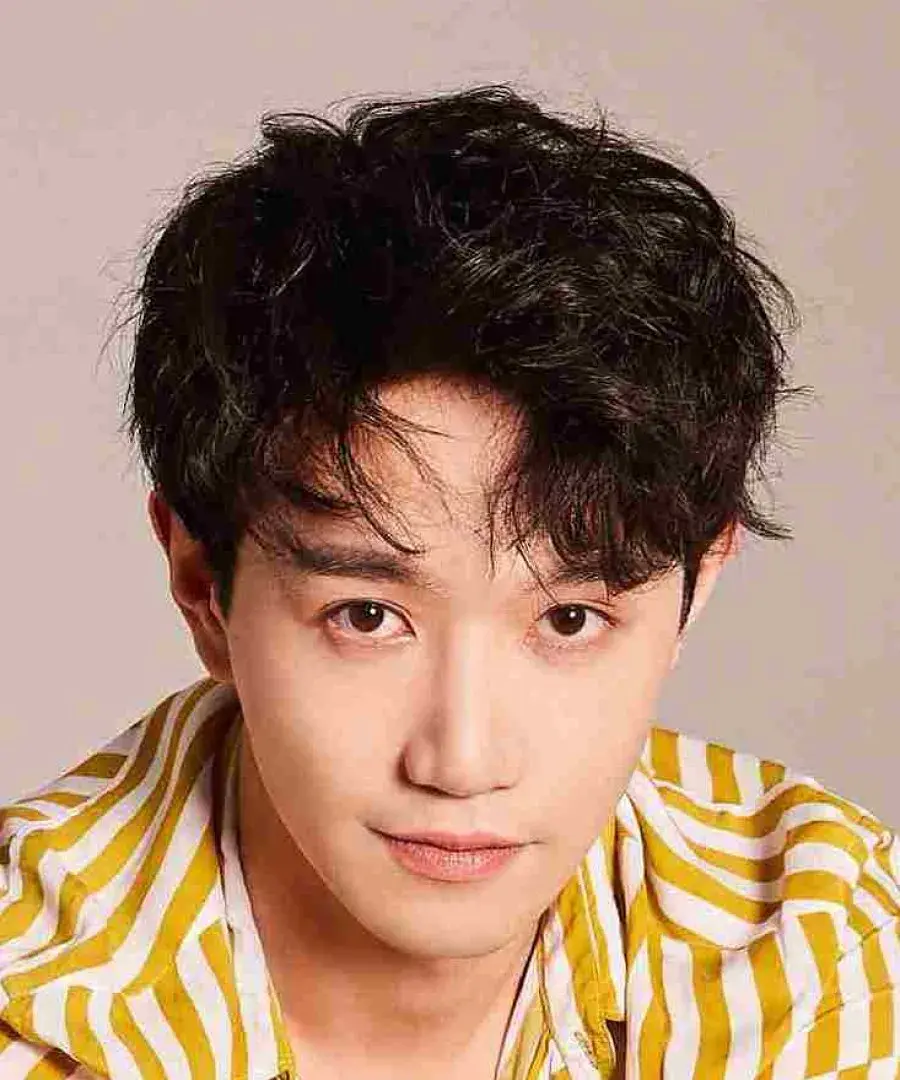 بیوگرافی Qiu Bai Hao