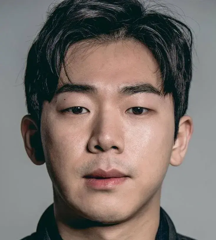 بیوگرافی Ok Yoon Joong