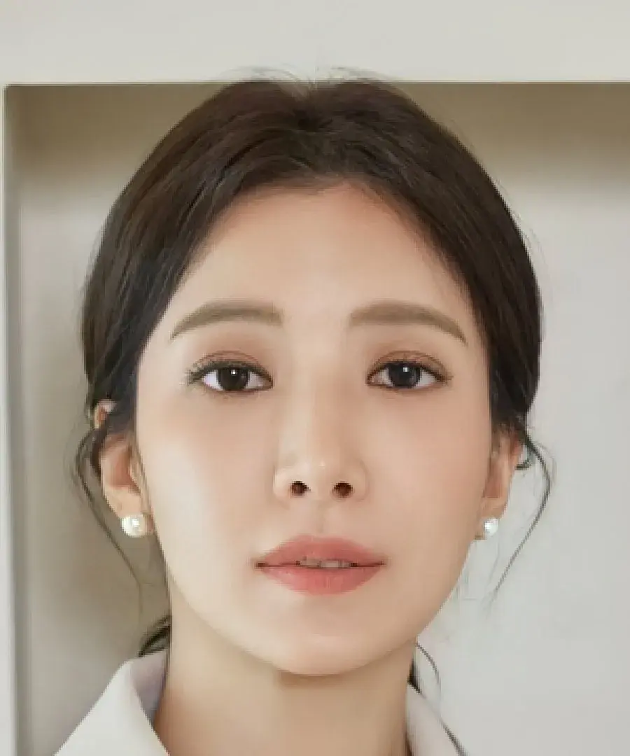 بیوگرافی Yoon Se Ah