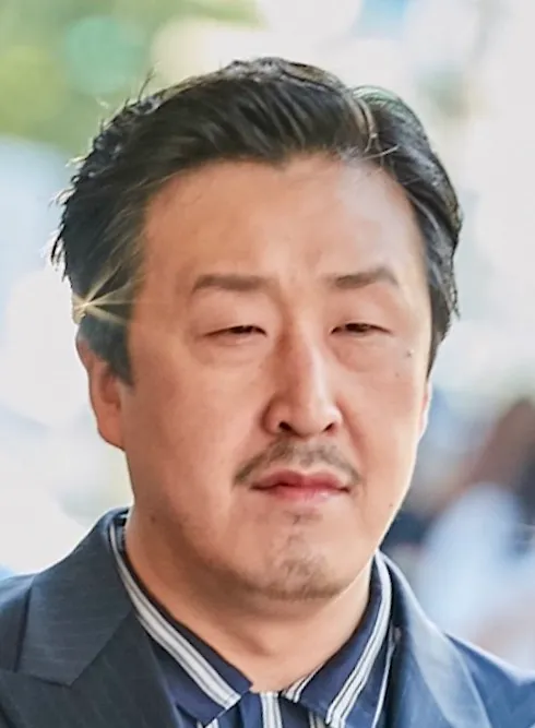 Hyun Bong Shik