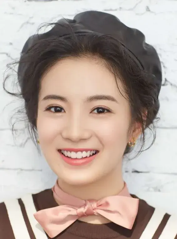 بیوگرافی Zhang Ya Qin