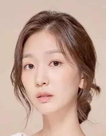 بیوگرافی Kim Hye In