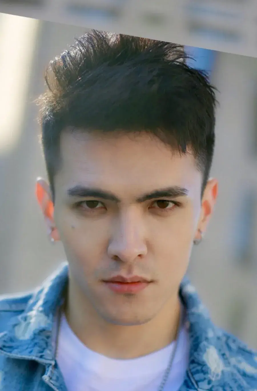 بیوگرافی Jiang Yi Hao