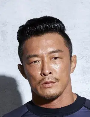 بیوگرافی Akiyama Yoshihiro