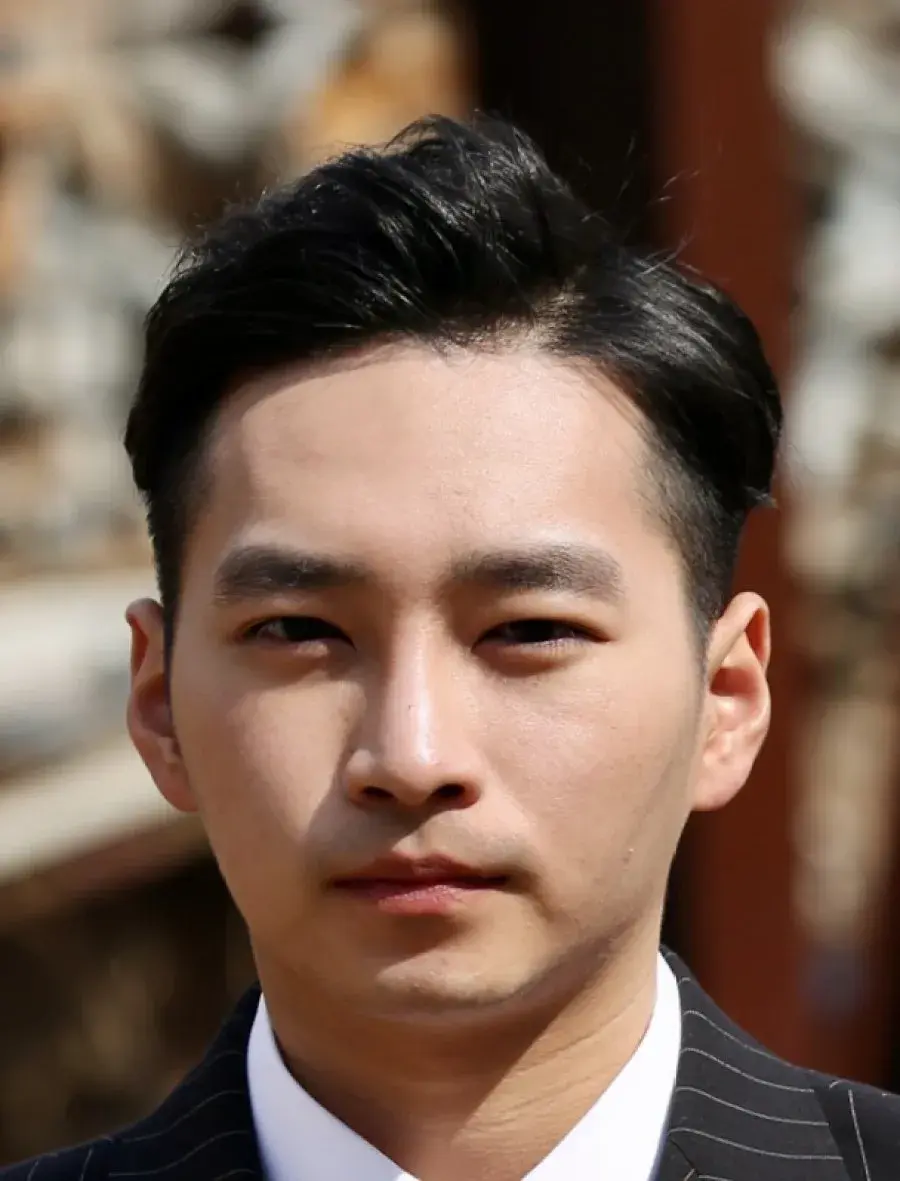 بیوگرافی Oh Yun Gun