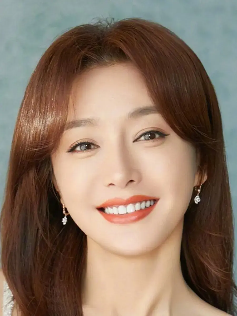 بیوگرافی Qin Lan