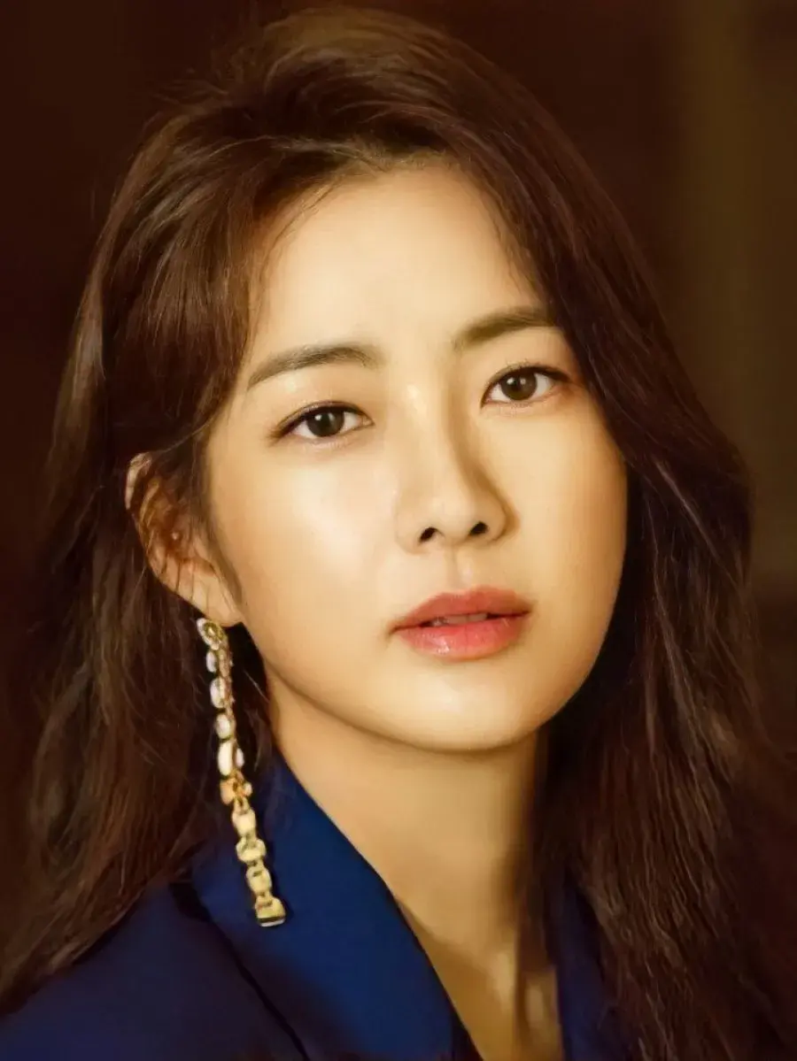 بیوگرافی Lee Yo Won