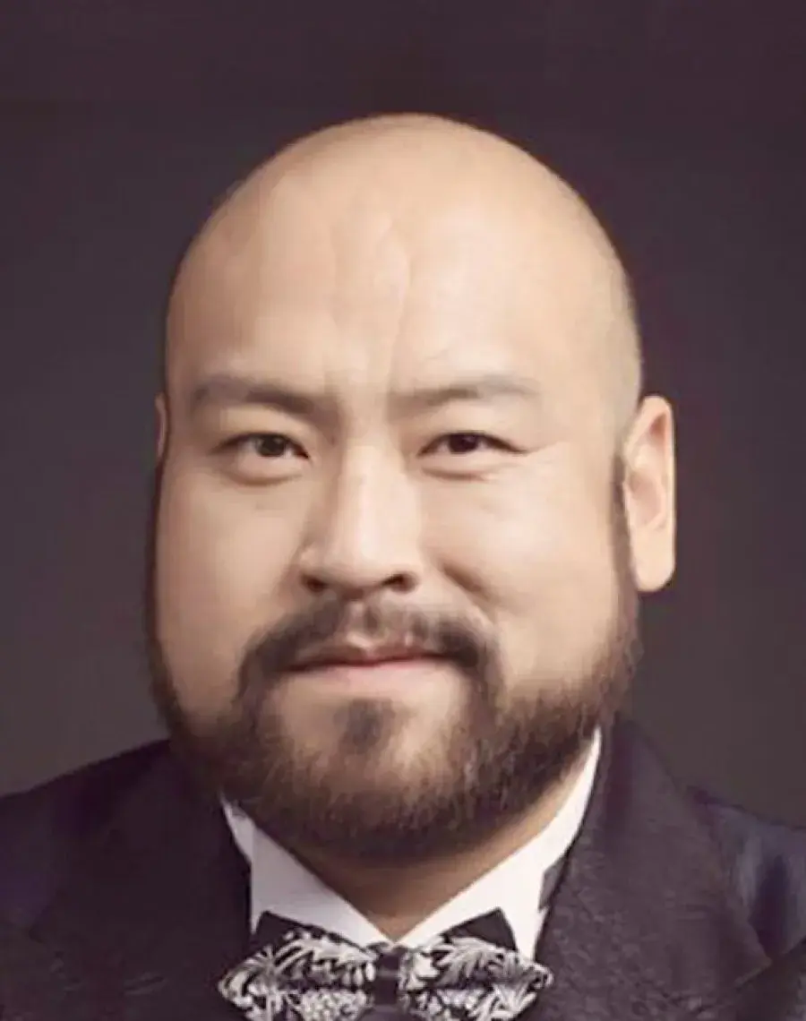 بیوگرافی Dong Wen Jun