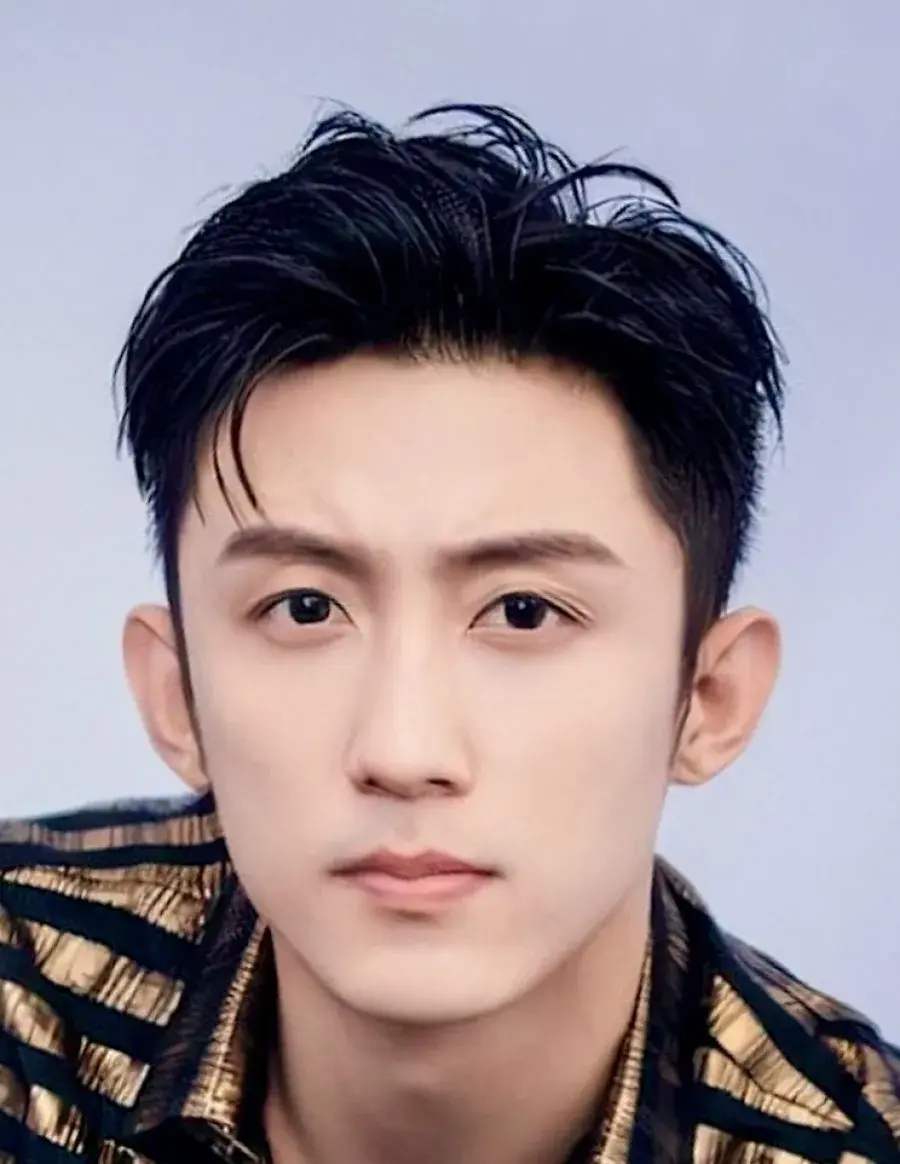 بیوگرافی Huang Jing Yu