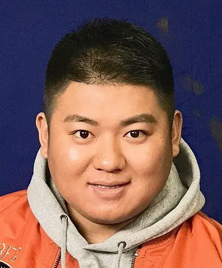 بیوگرافی Li Yun Ao
