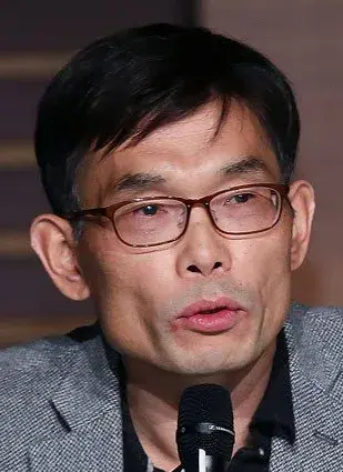بیوگرافی Lee Dae Young