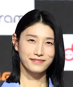 بیوگرافی Kim Yeon Koung