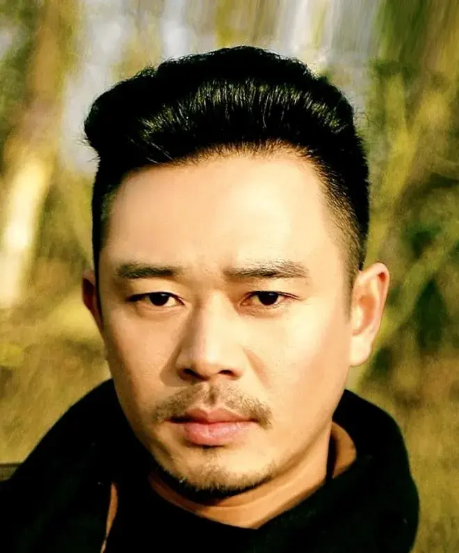 بیوگرافی Li Jia Fan