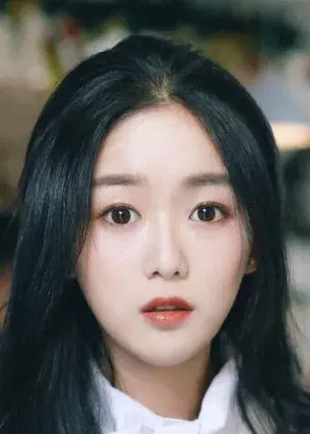 بیوگرافی Zhang Xin Yue