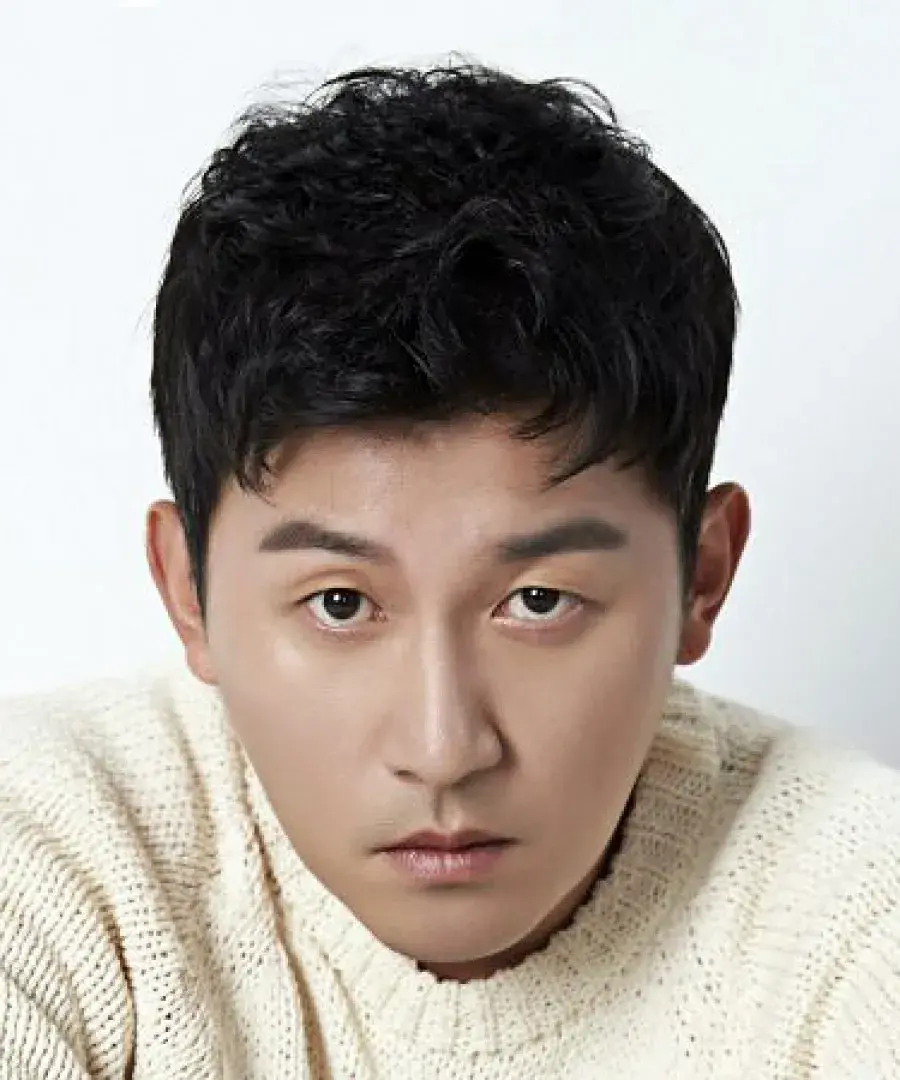 بیوگرافی Kang Shin Chul