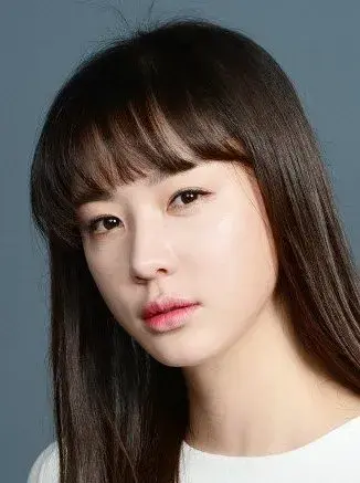 بیوگرافی Kim Young Sook