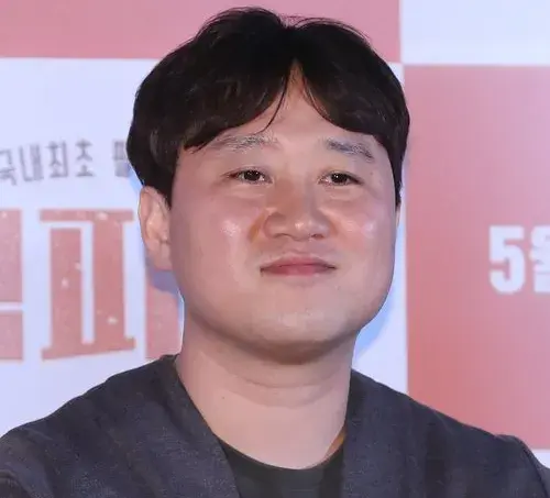 بیوگرافی Kim Yong Wan