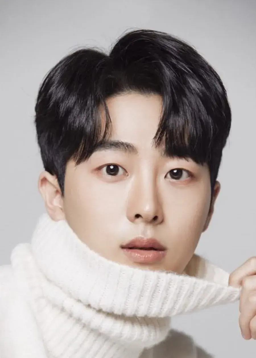 بیوگرافی Kim Moo Joon