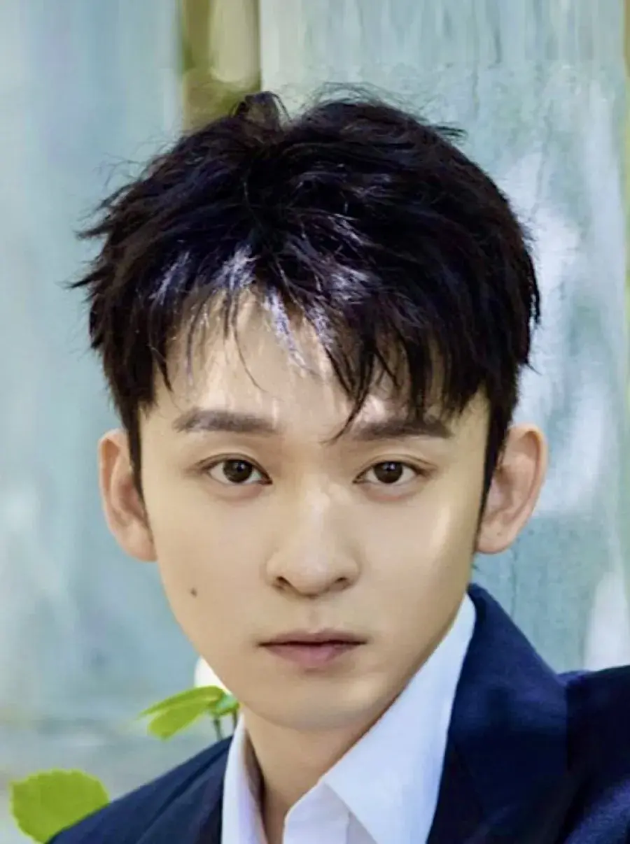 بیوگرافی Dong Zi Jian