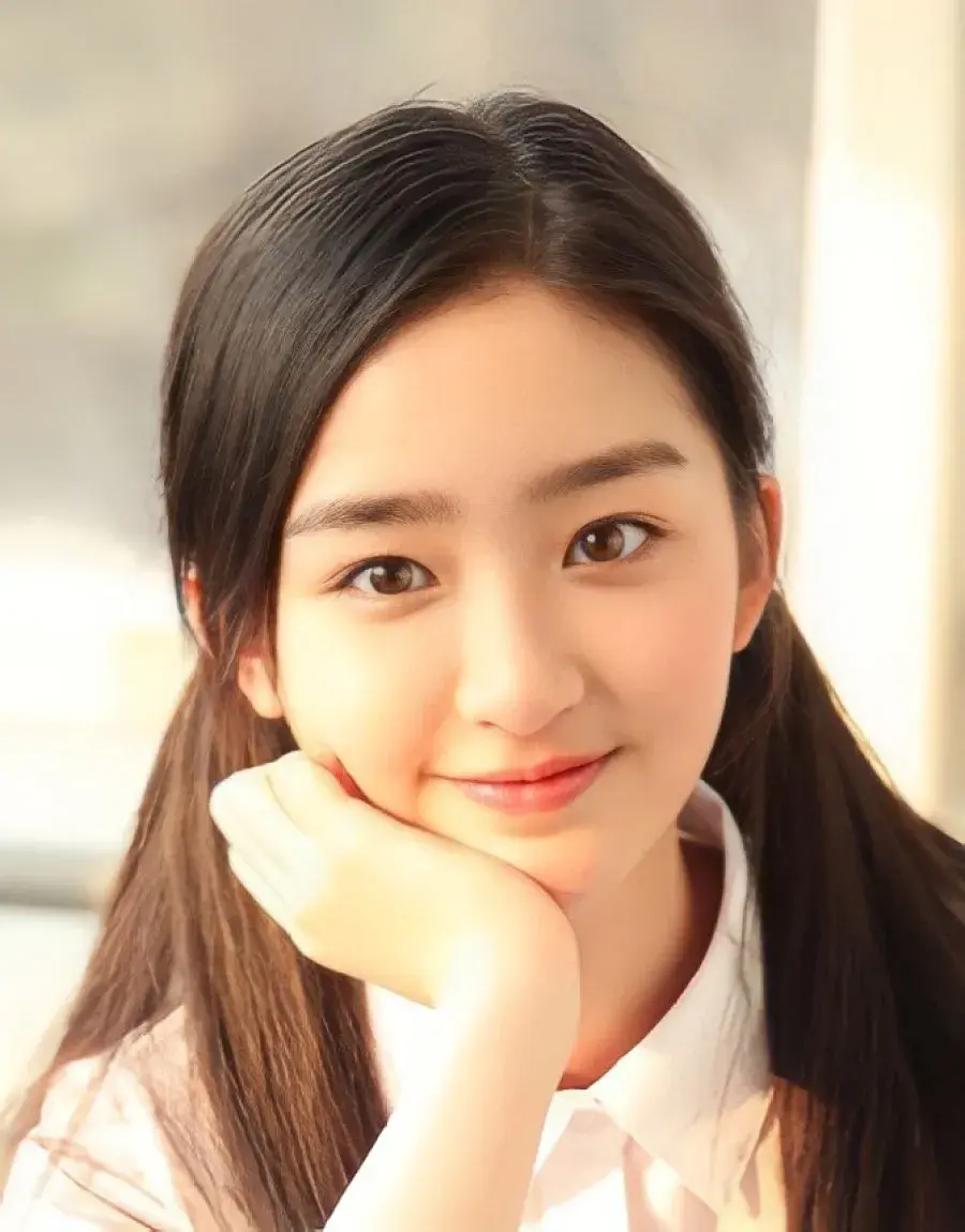 بیوگرافی Deng En Xi