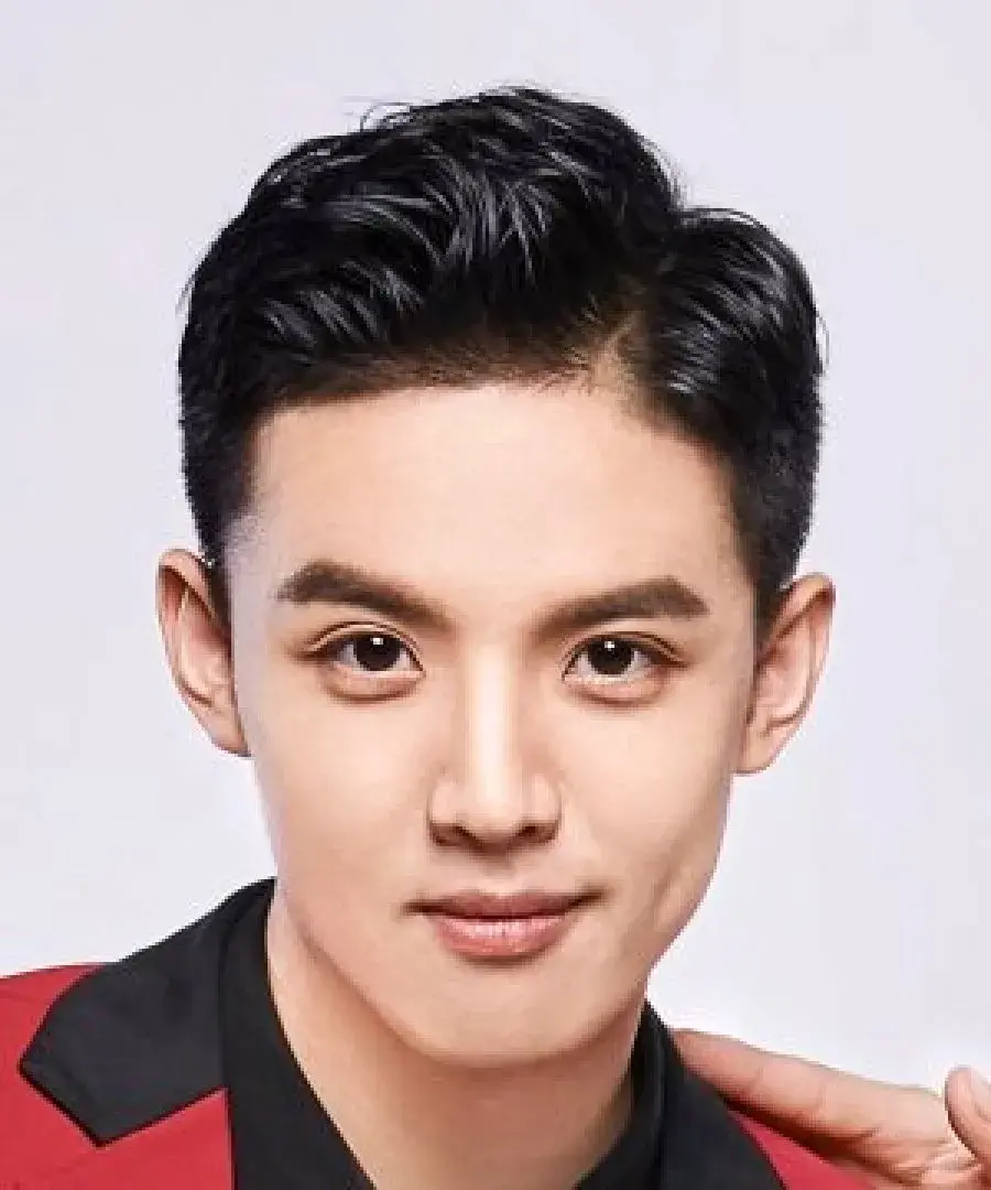 بیوگرافی Zhou Jun Wei