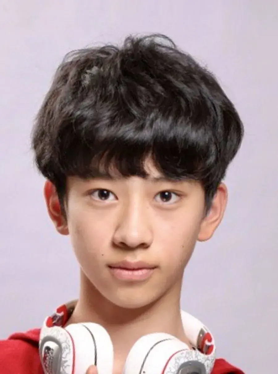 بیوگرافی Chen Hong Jin
