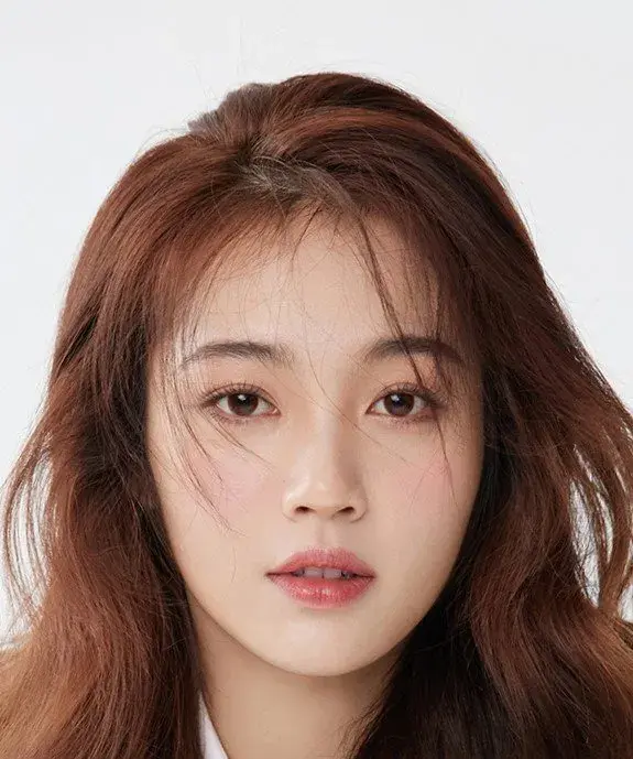 بیوگرافی Fu Yaning