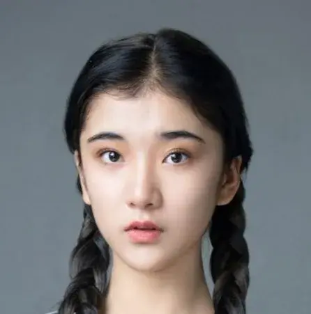 بیوگرافی Kan Lin Na