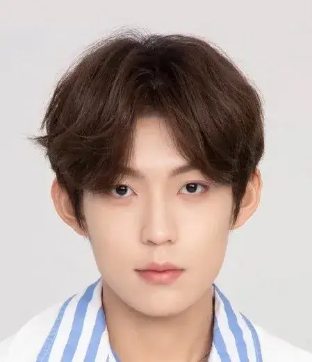 بیوگرافی Zhang Jing Yun