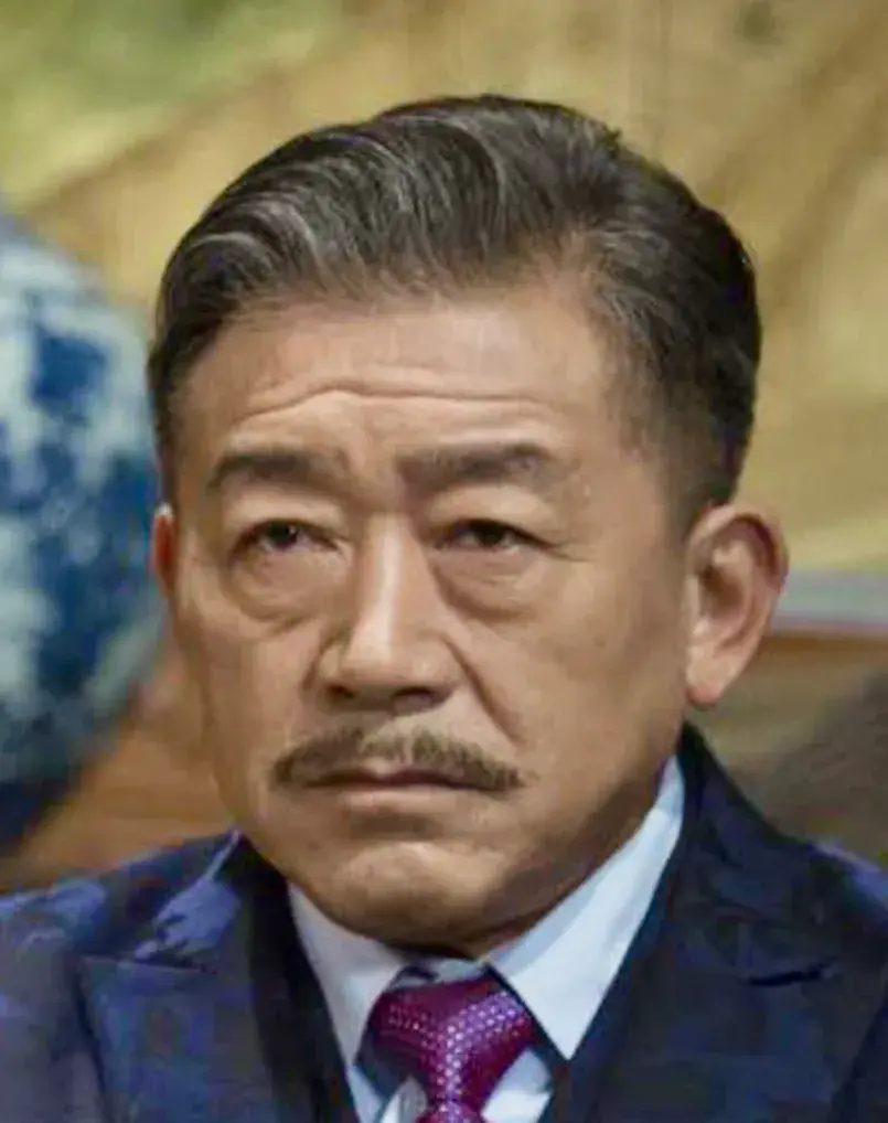 بیوگرافی Ren Xue Hai