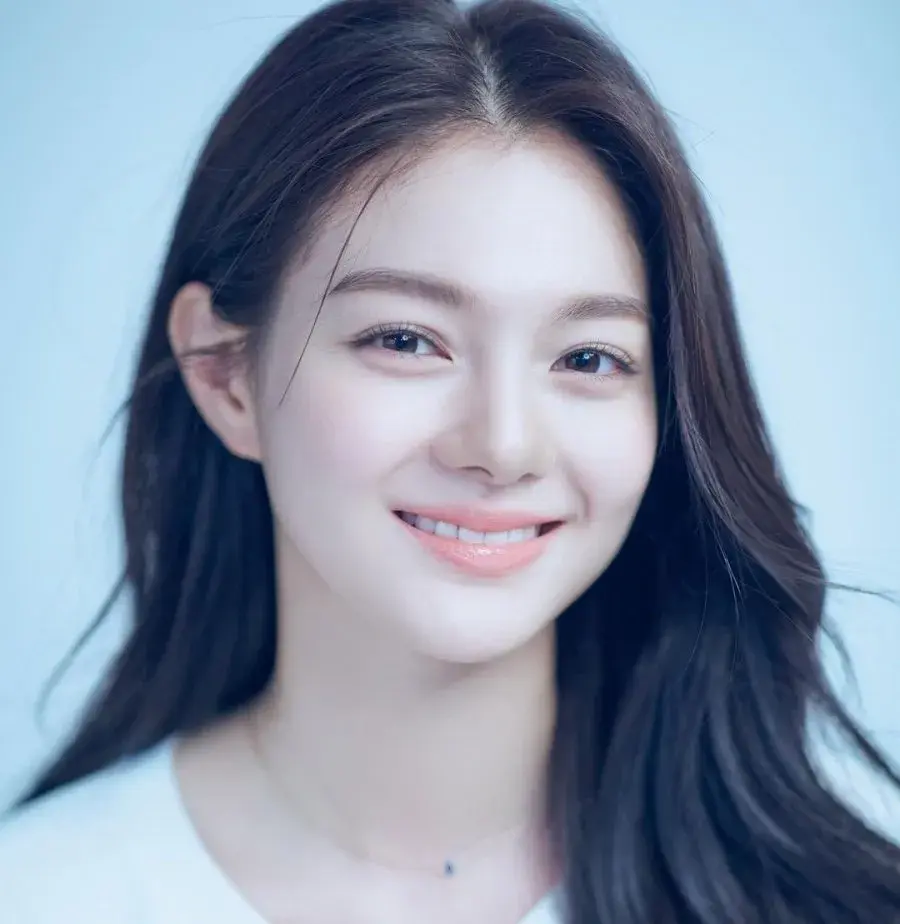 بیوگرافی Kim Myung Ji