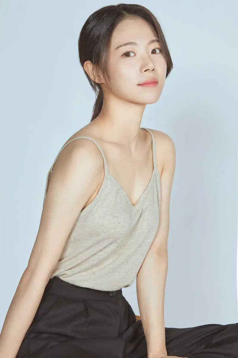 بیوگرافی Kwon Ha Young